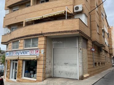 Individual en venta en Calle Villena 12