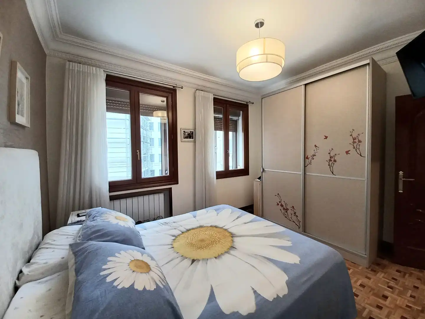 Habitación de Piso en venta en Zona Sur - Barrio Cortes