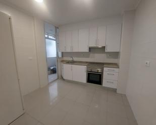 Kitchen of Flat to rent in Vigo   with Storage room and Balcony