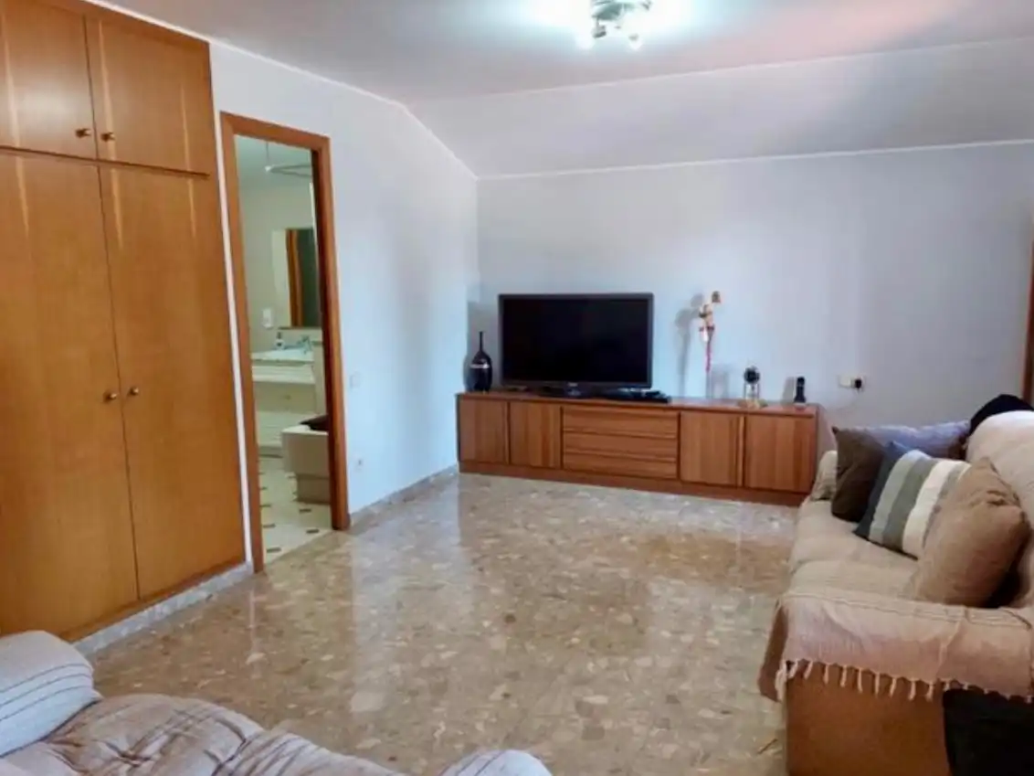 Villa mit Garten zum Verkauf in Passeig de la creu trencada 13-15, imagen 3