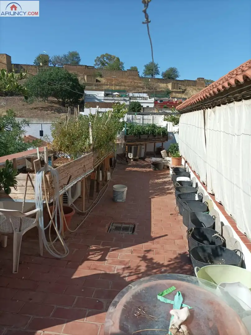 Vista exterior de Casa o xalet en venda en Alcalá de Guadaira amb Aire condicionat, Calefacció i Terrassa
