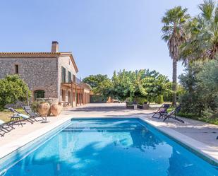 Piscina de Finca rústica en venda en Sant Pere Pescador amb Aire condicionat, Jardí privat i Terrassa