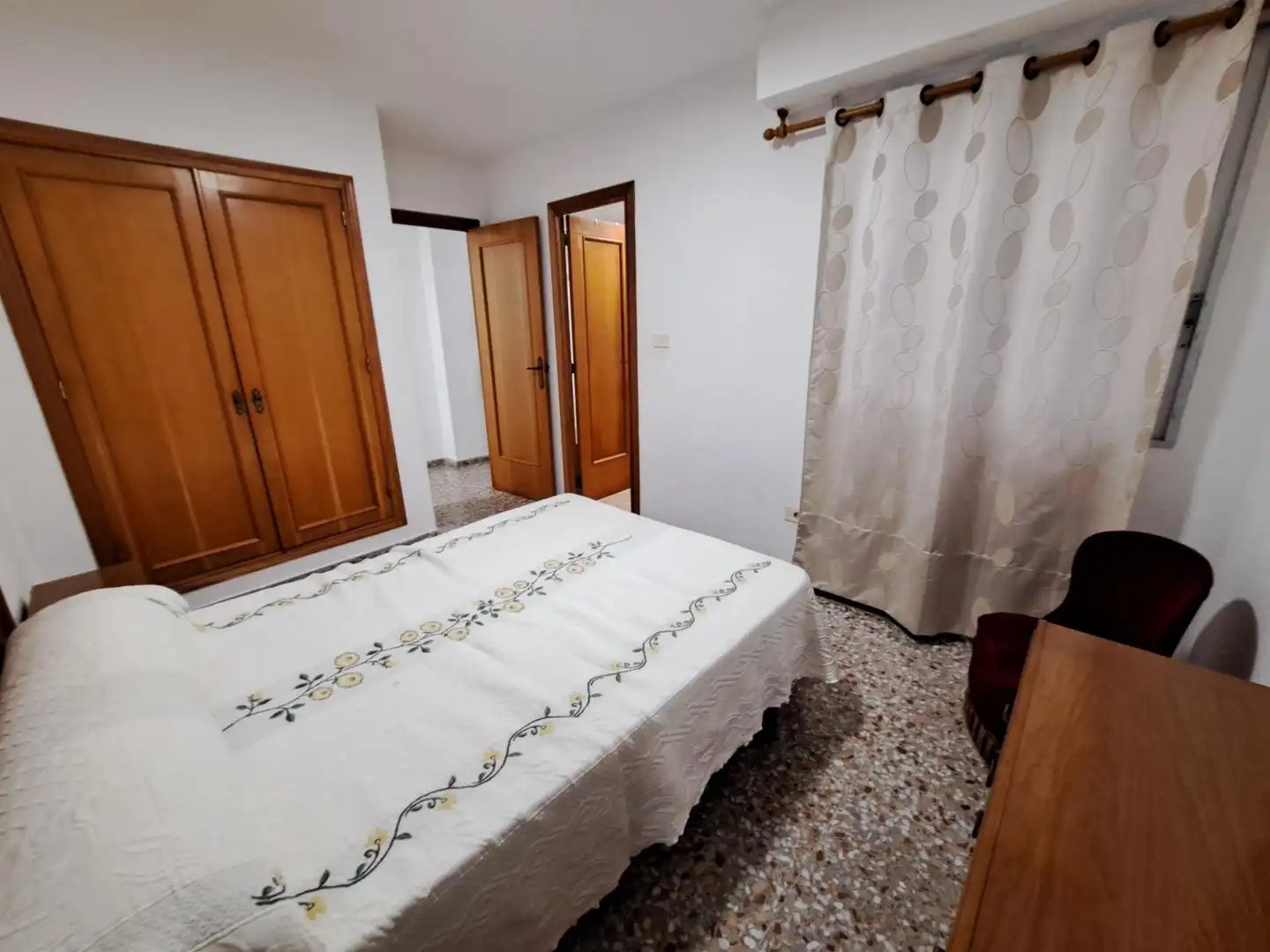 Dormitori de Apartament de lloguer en Sueca amb Terrassa, Moblat i Balcó