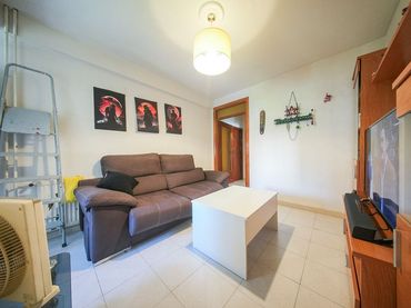 Flat for sale in Calle de La Alcarria