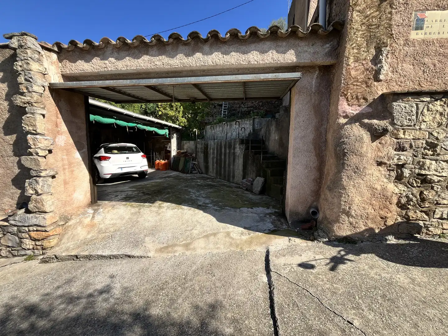Aparcament de Finca rústica en venda en Biure