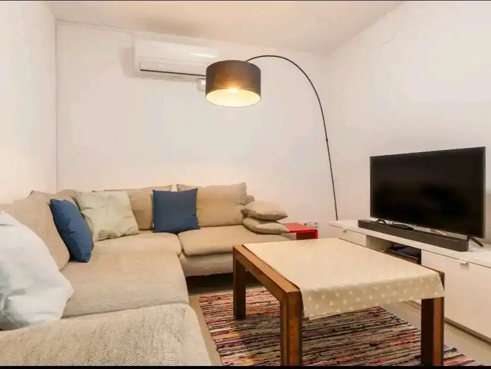 Wohnzimmer von Loft zur Miete in Vallromanes mit Klimaanlage, Abstellraum und Schwimmbad
