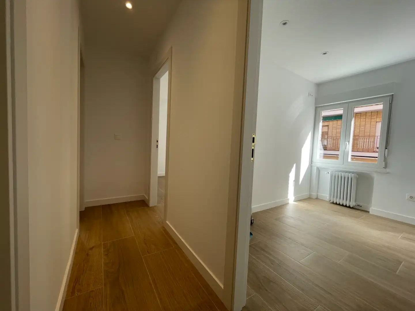 Piso con terraza en venta en Calle Navasfrías, imagen 8