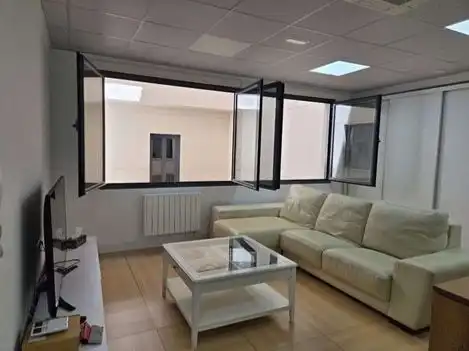 Büro zur Miete in Madrid mit Klimaanlage, Heizung und Möbliert