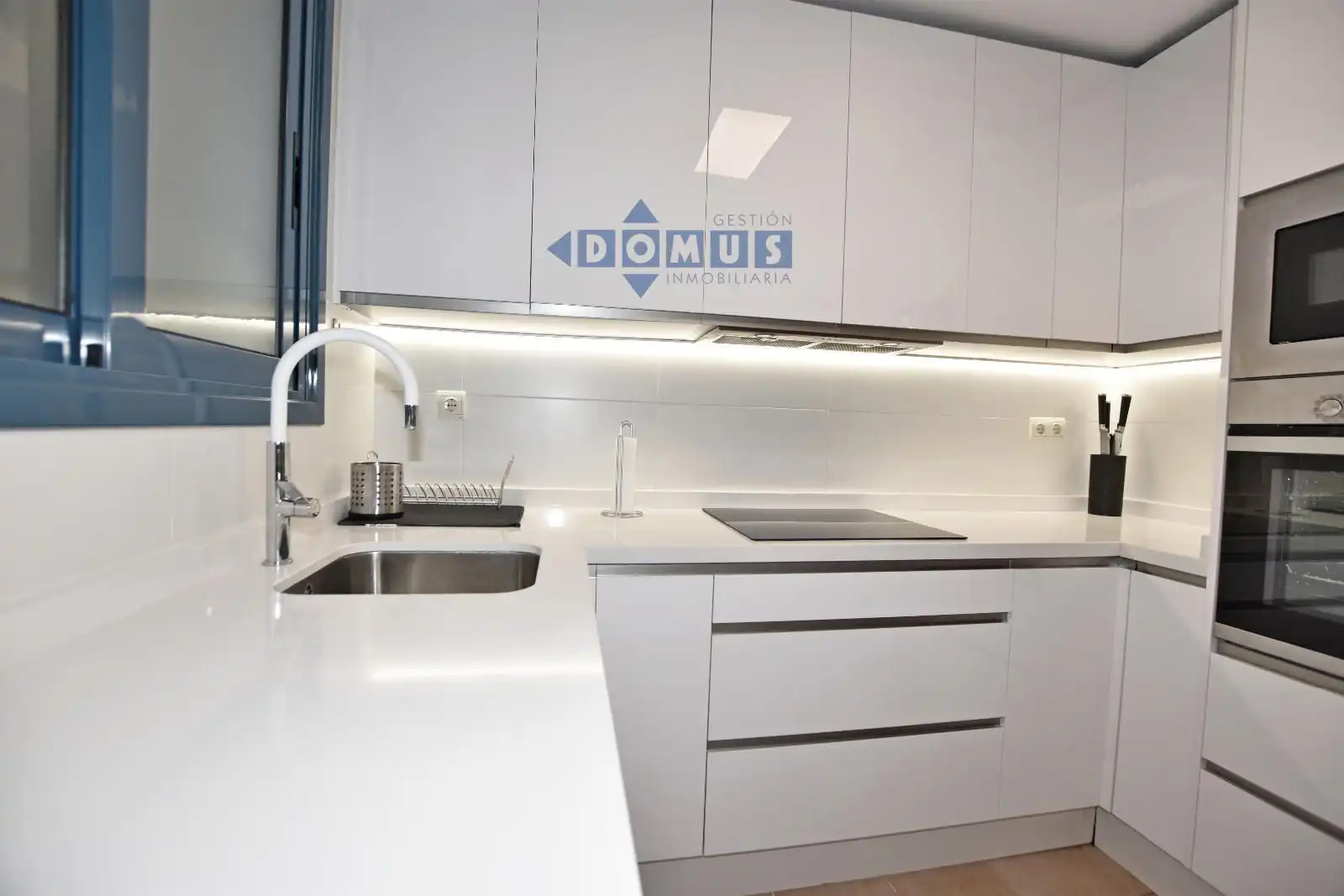 Kitchen of Flat for rent in Ronda  with Heating, Swimming Pool and Furnished