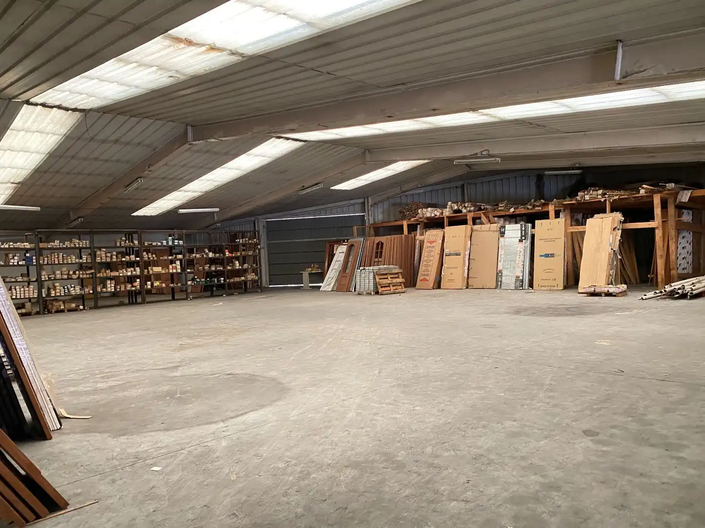 Industrial buildings for rent in Santander