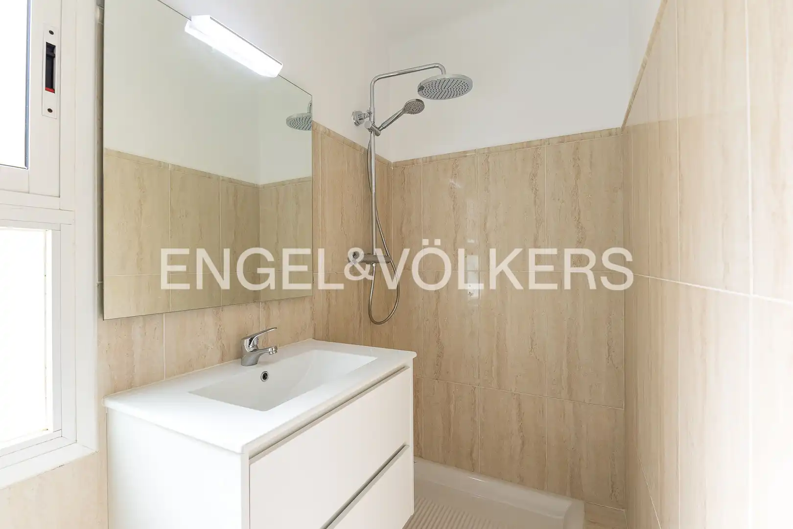 Bathroom of Flat for sale in Calafell  with Air Conditioner, Heating and Terrace