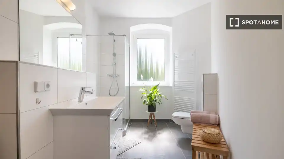 Bany de Apartament per a compartir en Collado de la Vera amb Aire condicionat, Calefacció i Terrassa