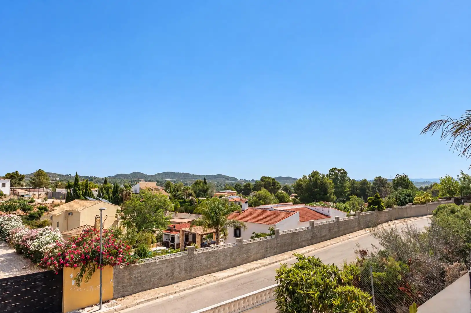Vista exterior de Casa o xalet en venda en Turís amb Aire condicionat, Jardí privat i Terrassa