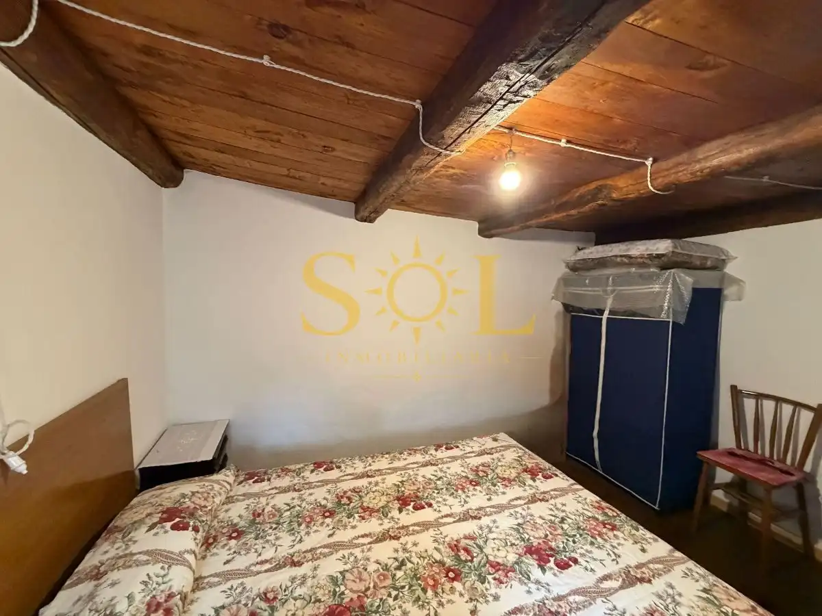 Casa o xalet en venda en Los Barrios de Luna  amb Calefacció i Moblat