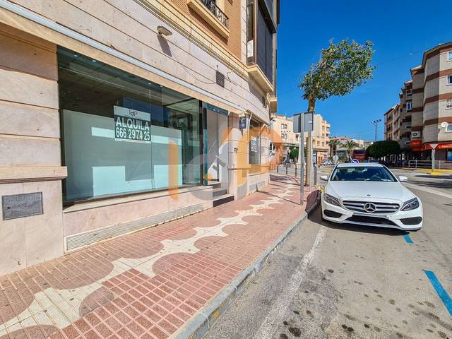 Local comercial en Alquiler en Huércal-Overa