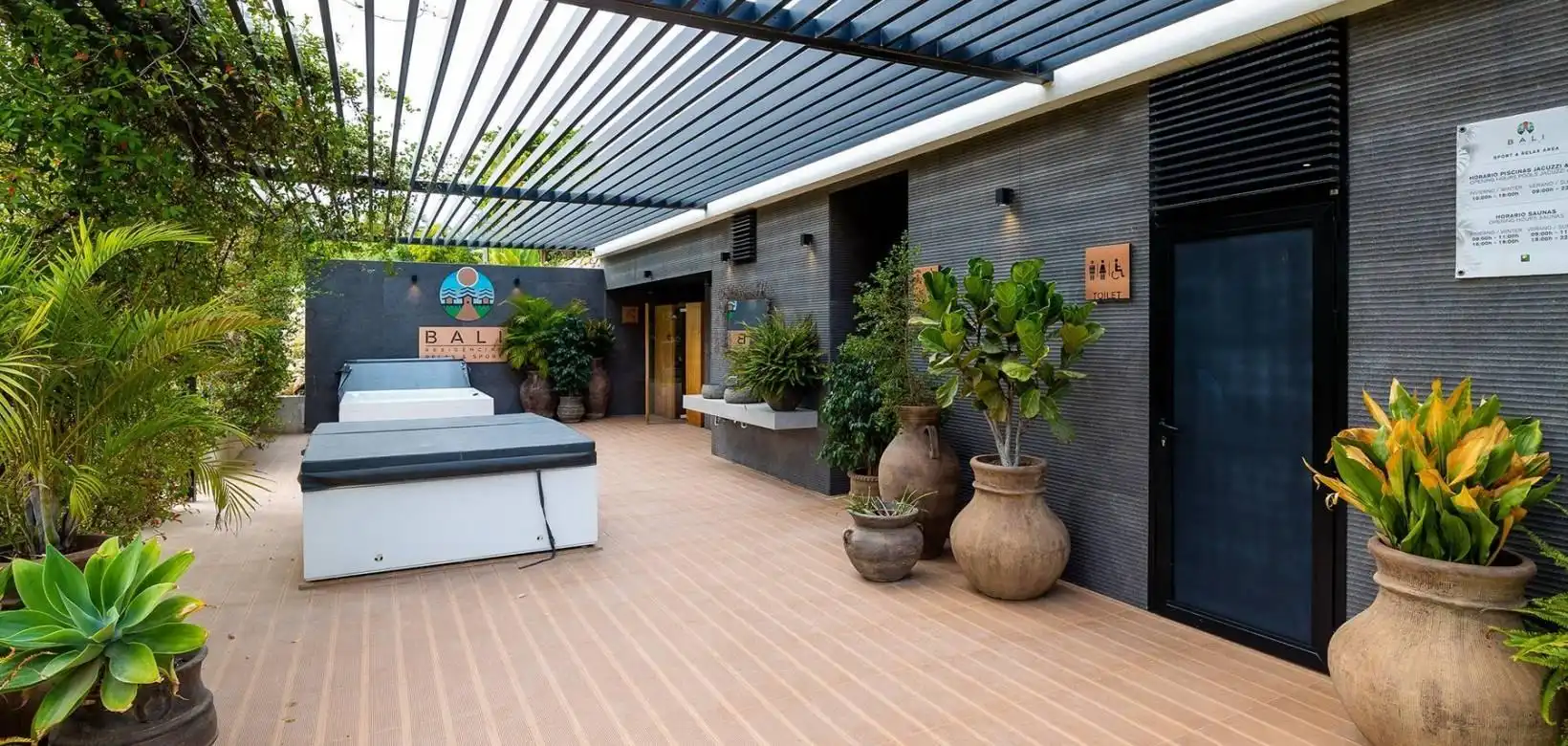 Terrassa de Àtic en venda en Torrevieja amb Aire condicionat, Calefacció i Jardí privat