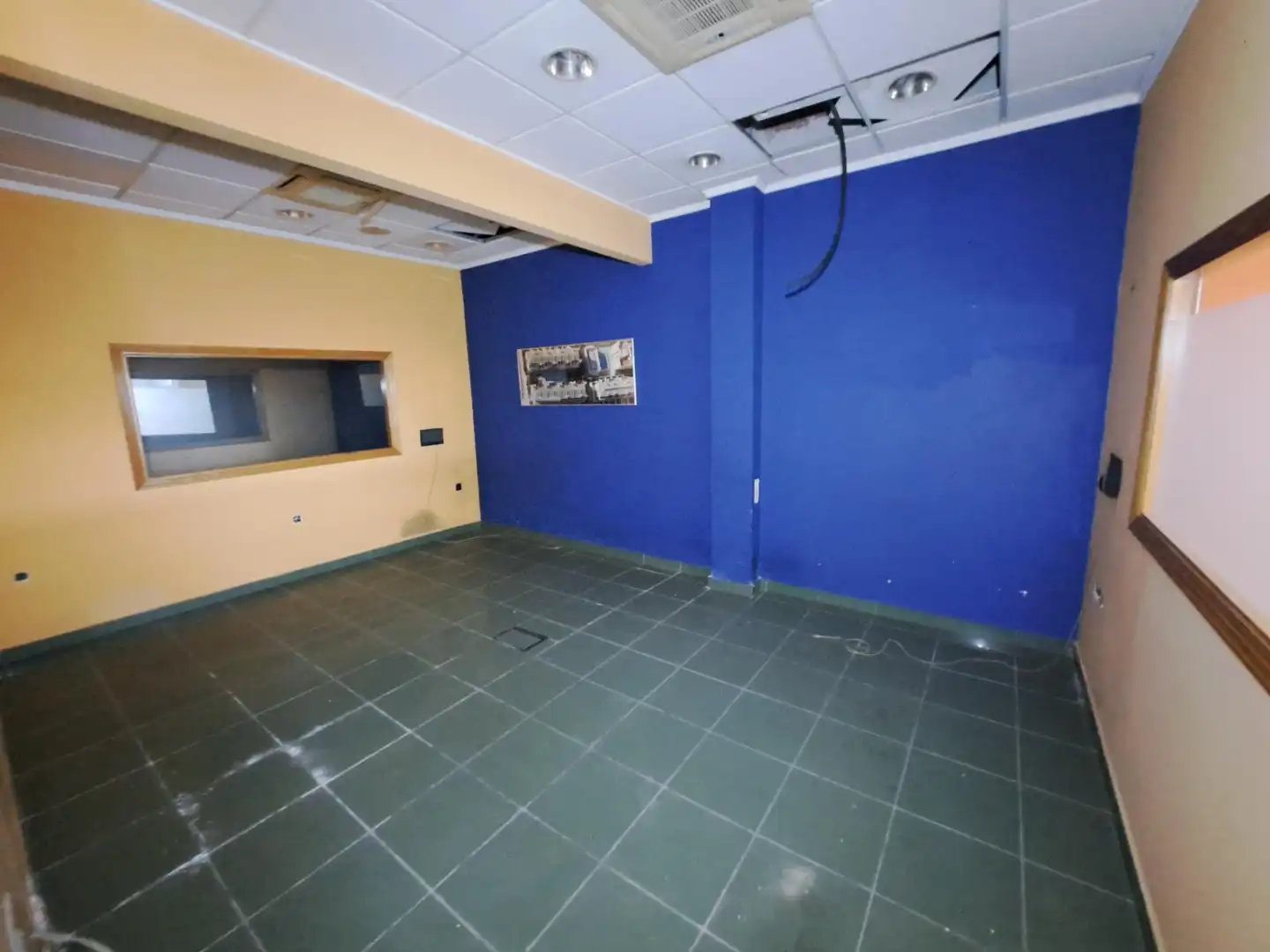 Business premises for sale in Casc Urbà, imagen 13