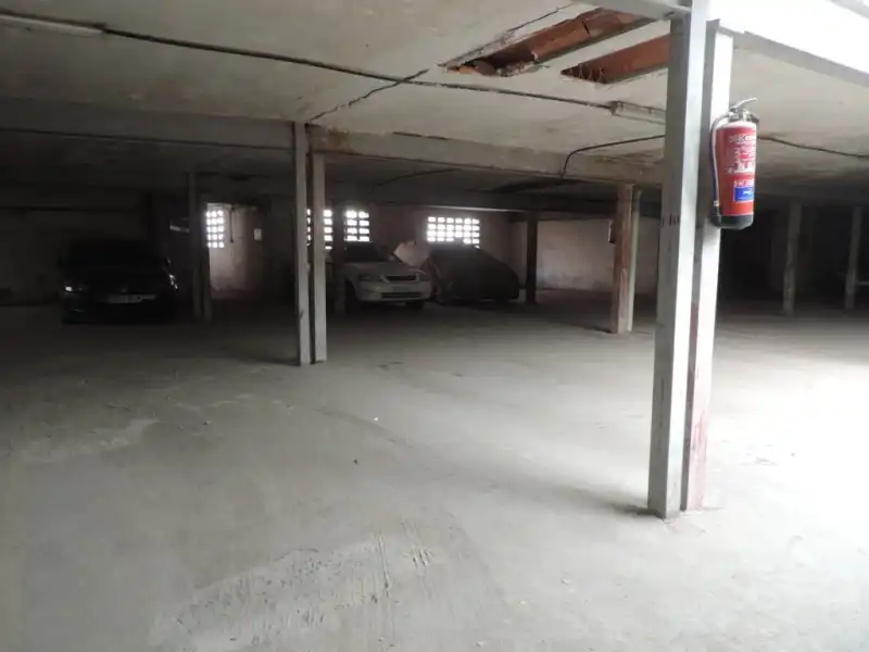 Parking de Piso en venta en Guadalajara con Calefacción, Parquet y Terraza