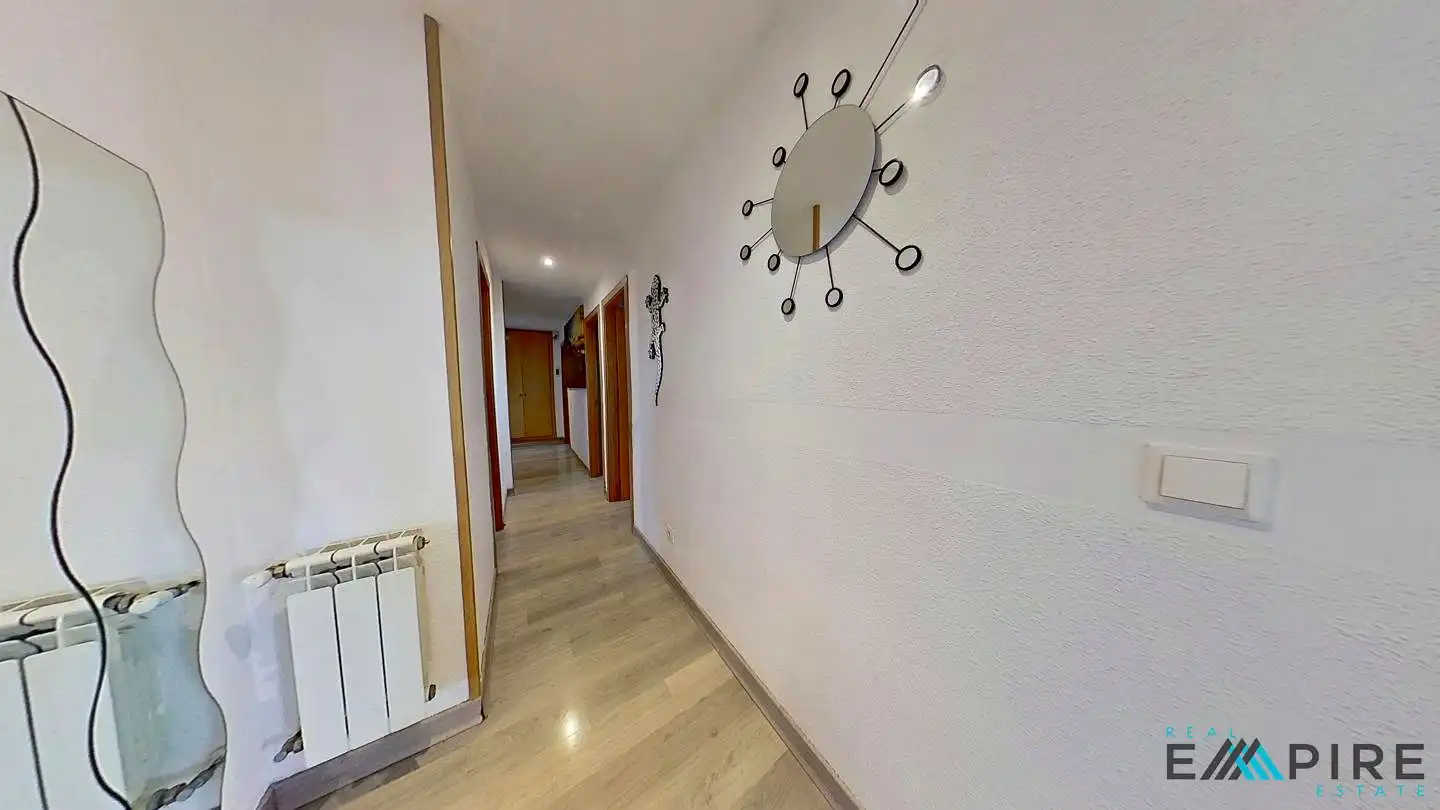 Planta baja en venta en Parla Este