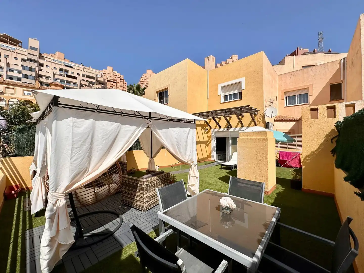 Casa adosada en venta en La Envía