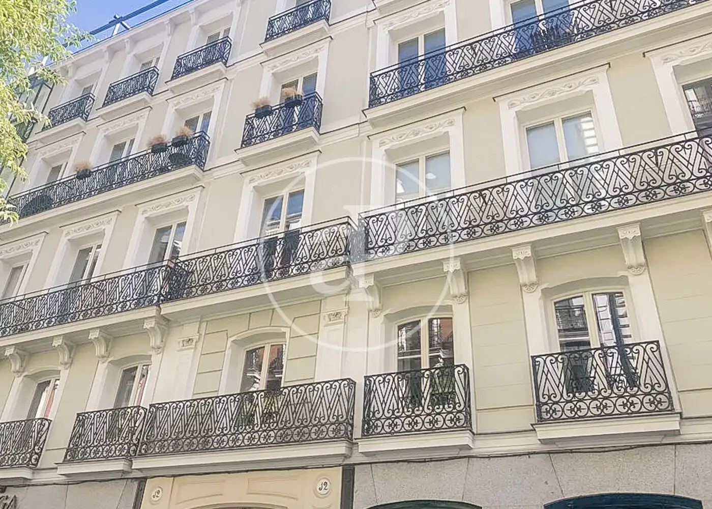 Außenansicht von Wohnung zur Miete in Madrid mit Klimaanlage, Heizung und Privatgarten