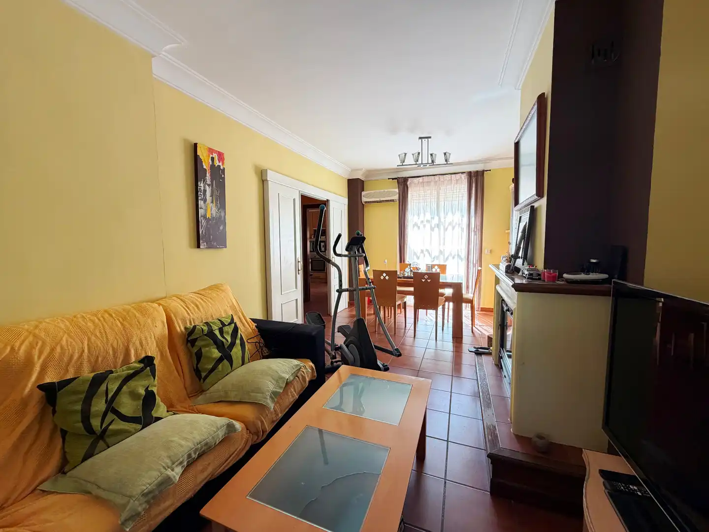 Sala d'estar de Casa adosada en venda en Campillos amb Terrassa i Traster