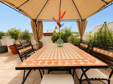 House with balcony for sale in PANADEROS