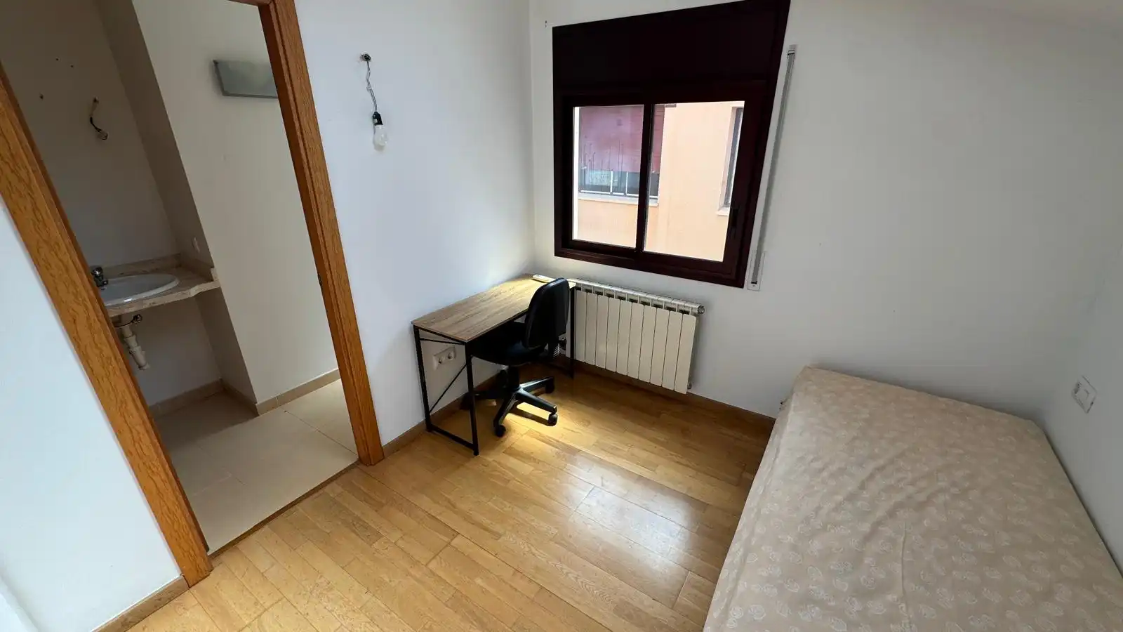 Dúplex de alquiler en Carrer Joaquim Botet i Sisó, 28, Montilivi