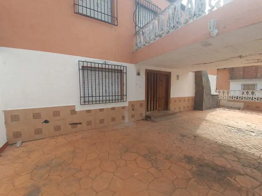 Vista exterior de Casa o xalet en venda en Campotéjar