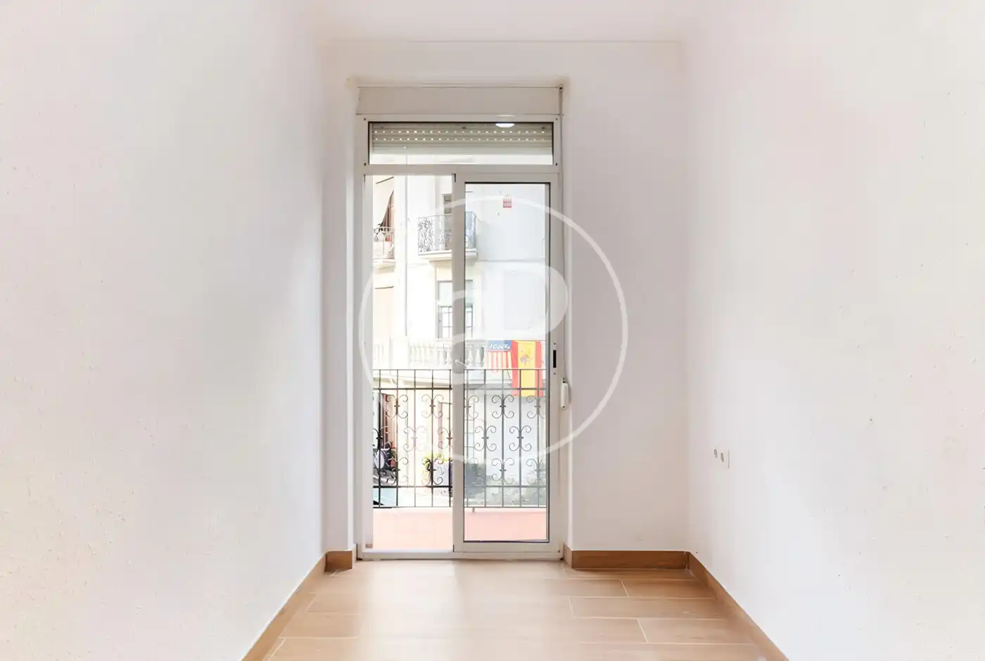 Flat for rent in Valencia  with Air Conditioner, Heating and Furnished