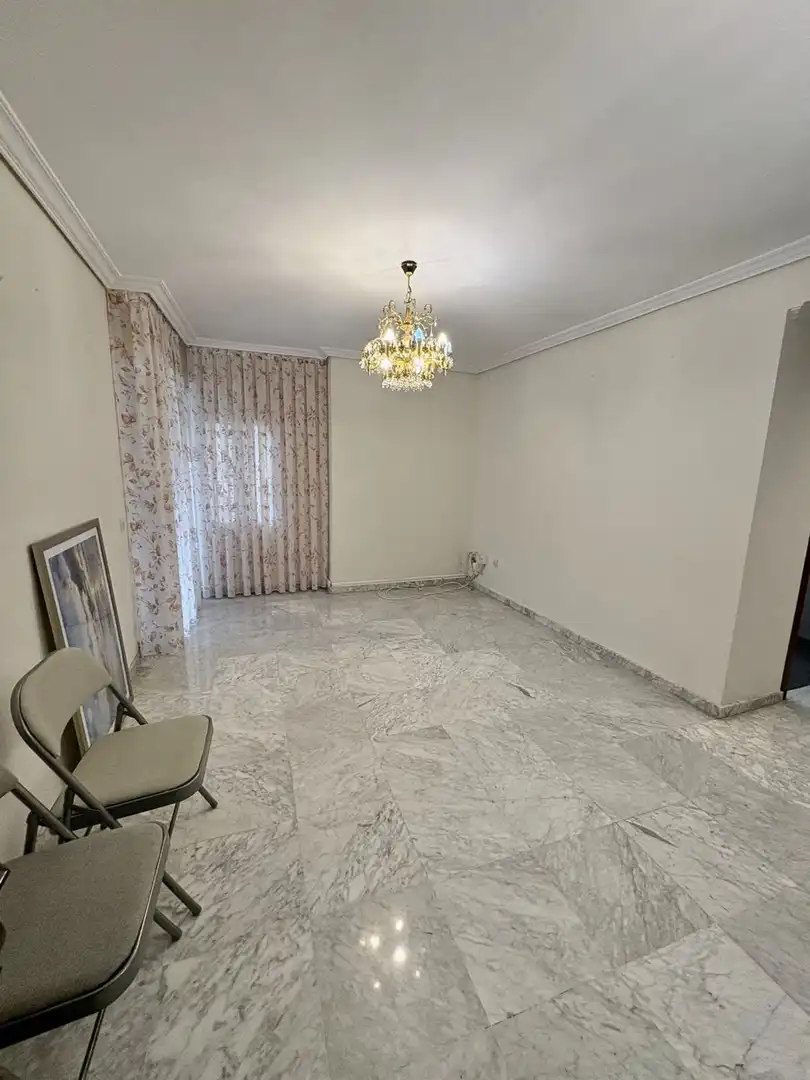 Living room of Flat for sale in Sevilla  with Air Conditioner, Heating and Terrace