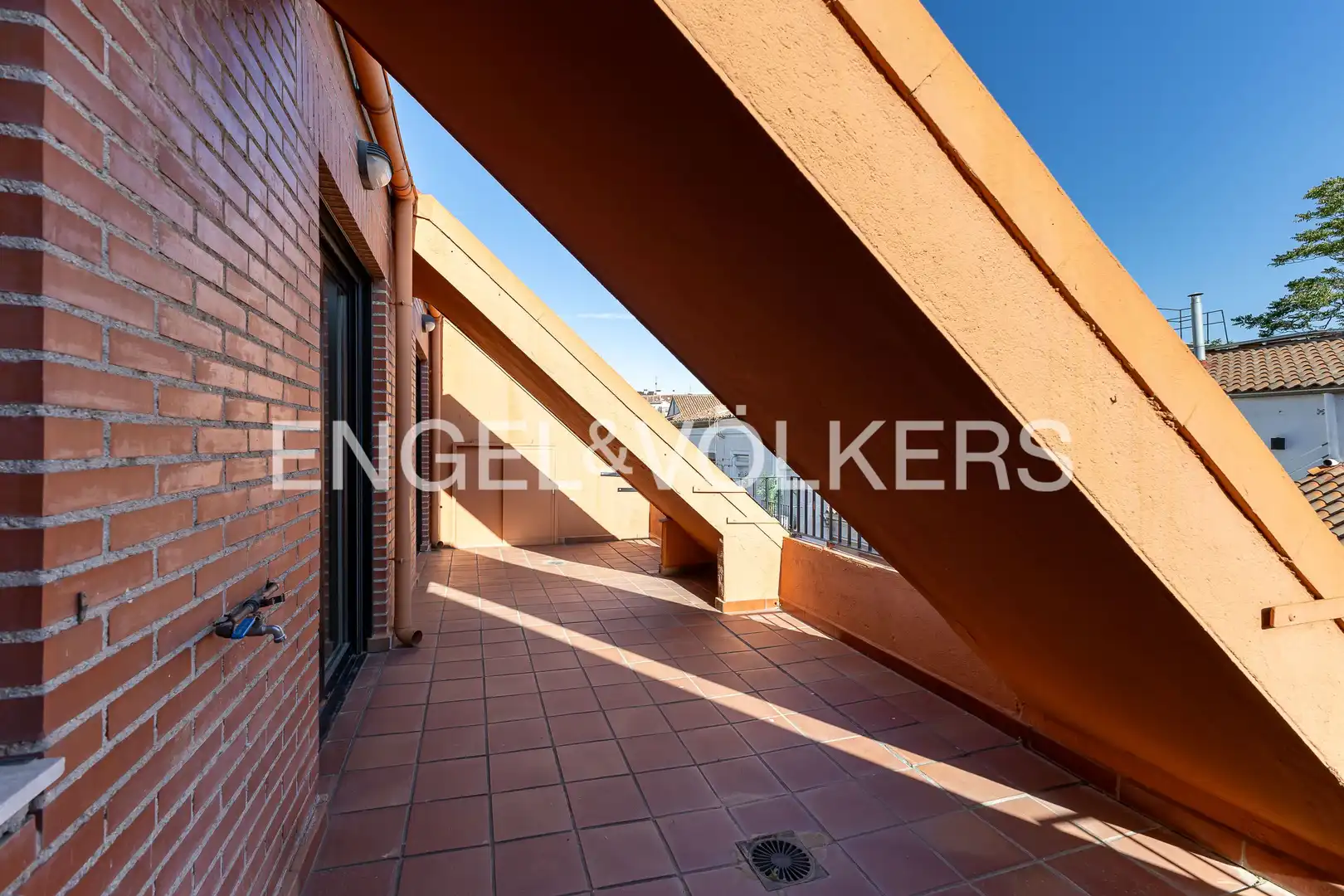 Terrace of Attic for sale in  Madrid Capital  with Air Conditioner, Heating and Parquet flooring