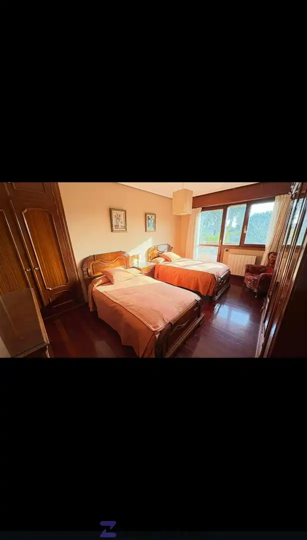 Habitación de Dúplex de alquiler en Noja con Jardín privado, Terraza y Piscina