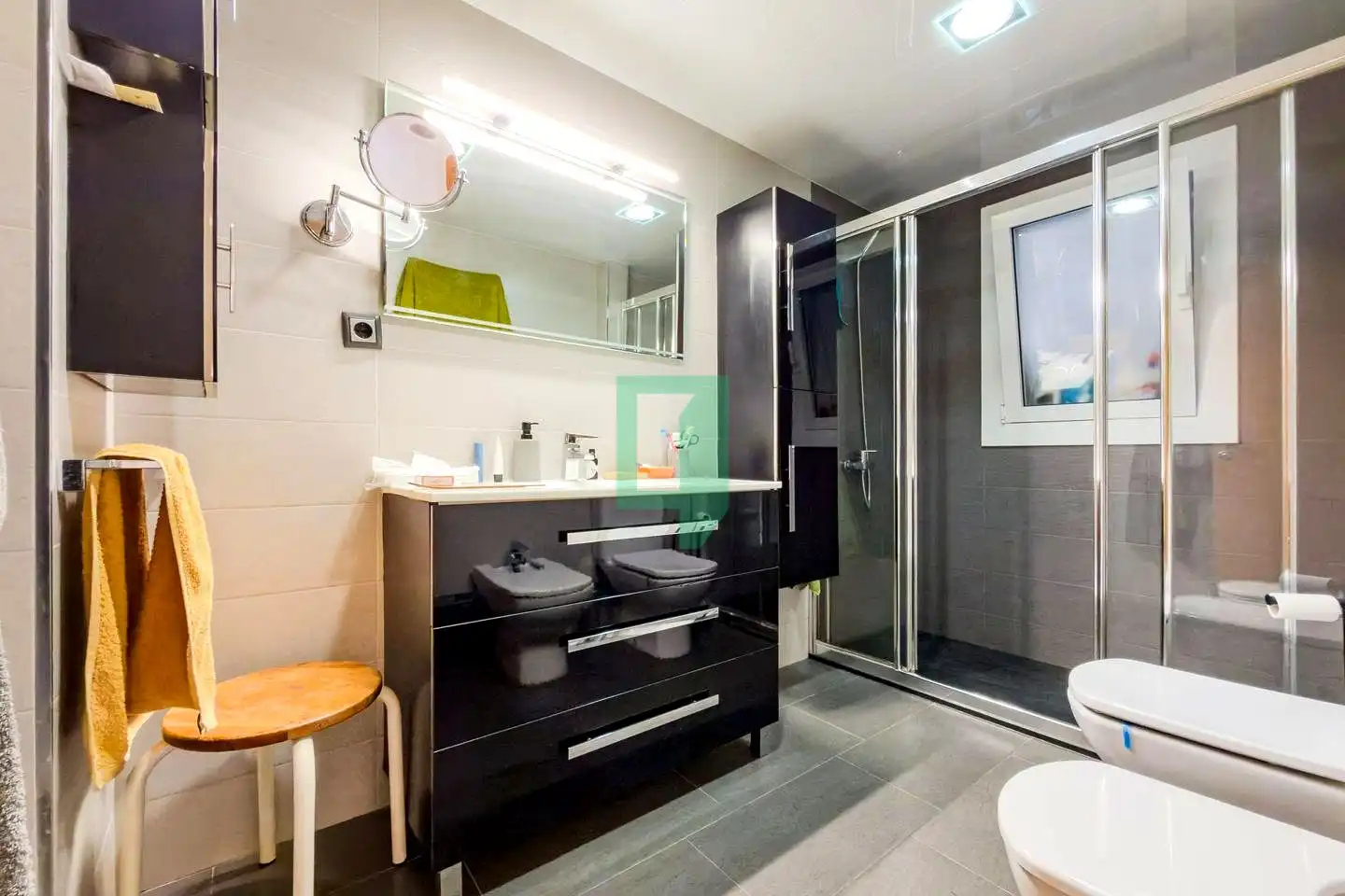 Bathroom of Flat for sale in Vilassar de Mar  with Air Conditioner, Heating and Terrace