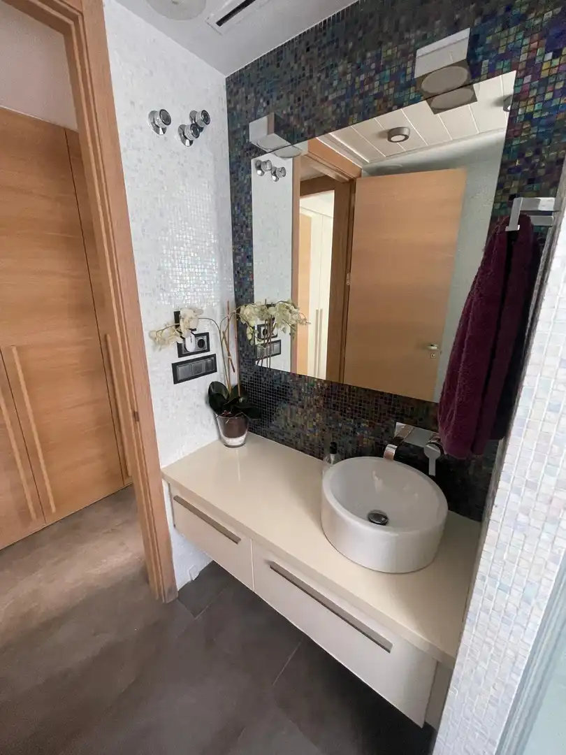 Badezimmer von Haus oder Chalet zur Miete in Elche / Elx mit Klimaanlage, Heizung und Privatgarten