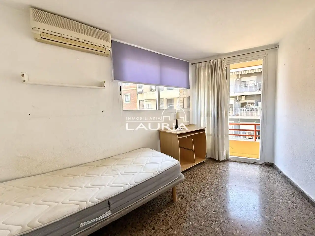 Habitación de Piso en venta en Valencia con Parquet y Balcón