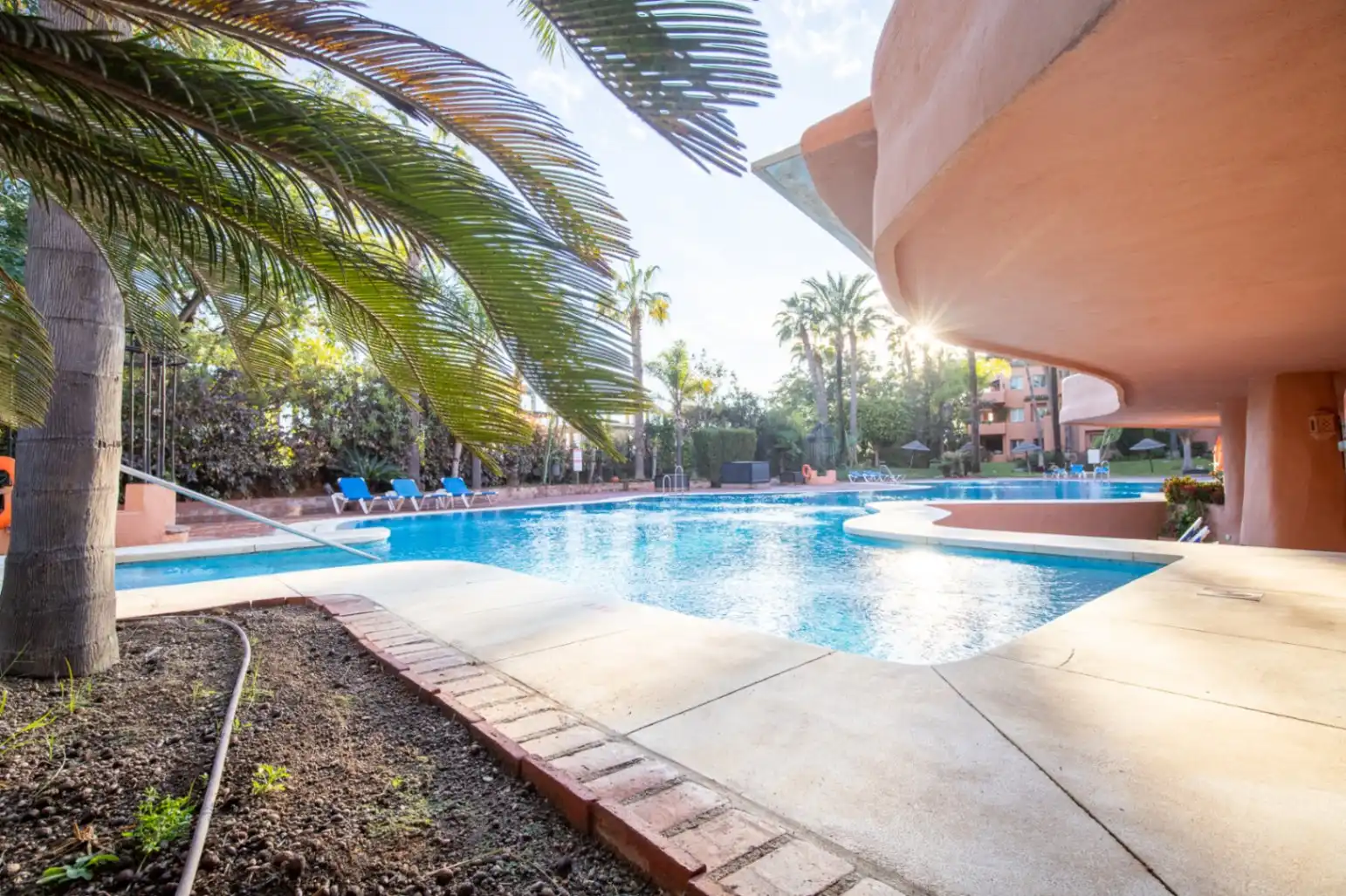 Schwimmbecken von Wohnungen zur Miete in Marbella mit Klimaanlage, Heizung und Terrasse