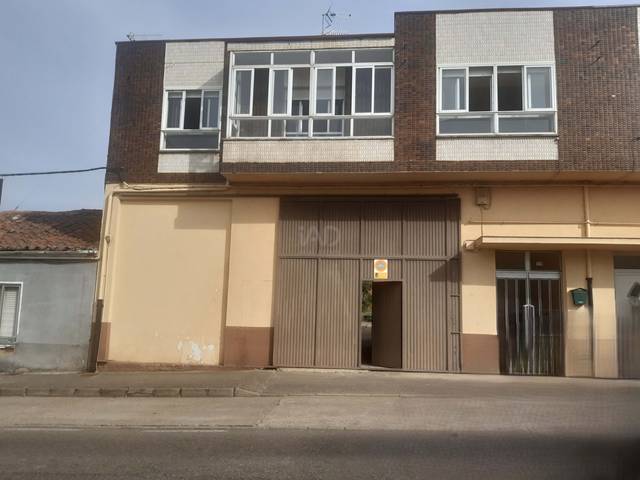 Casa-chalet en Venta en La Bañeza
