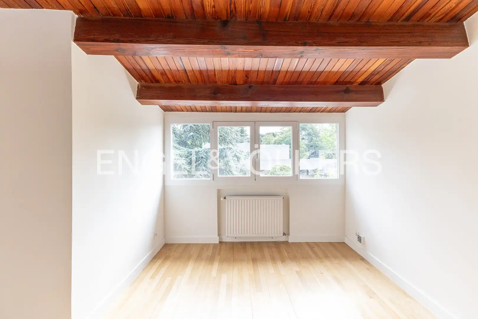 Houses for rent in Madrid  with Air Conditioner, Heating and Private garden