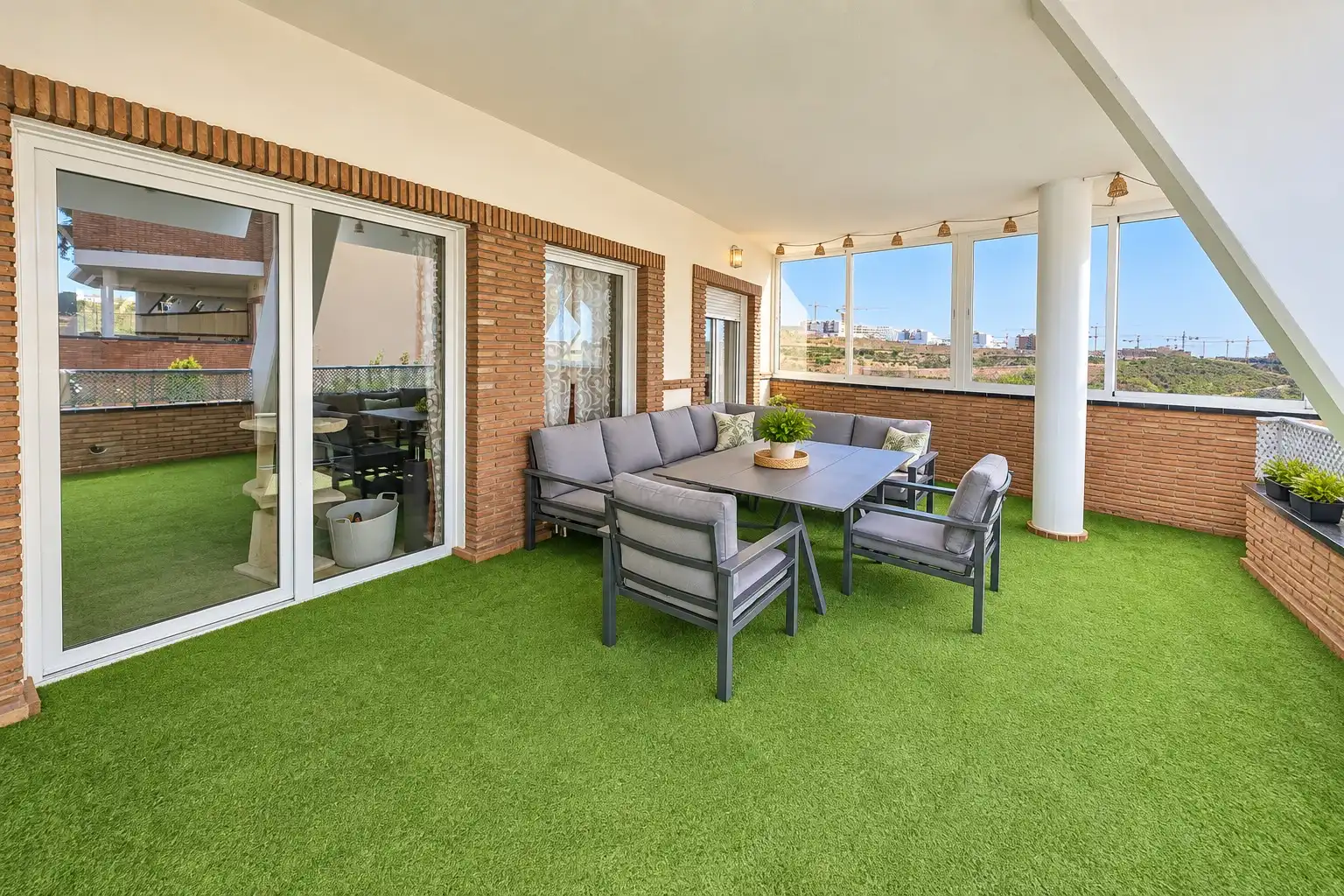 Flat with pool for sale in Pasaje Brazales