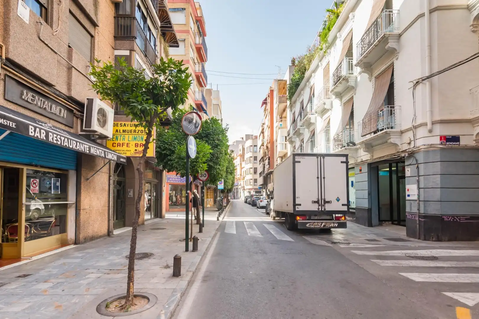 Local comercial en venda a Calle SAGASTA 30, imagen 2
