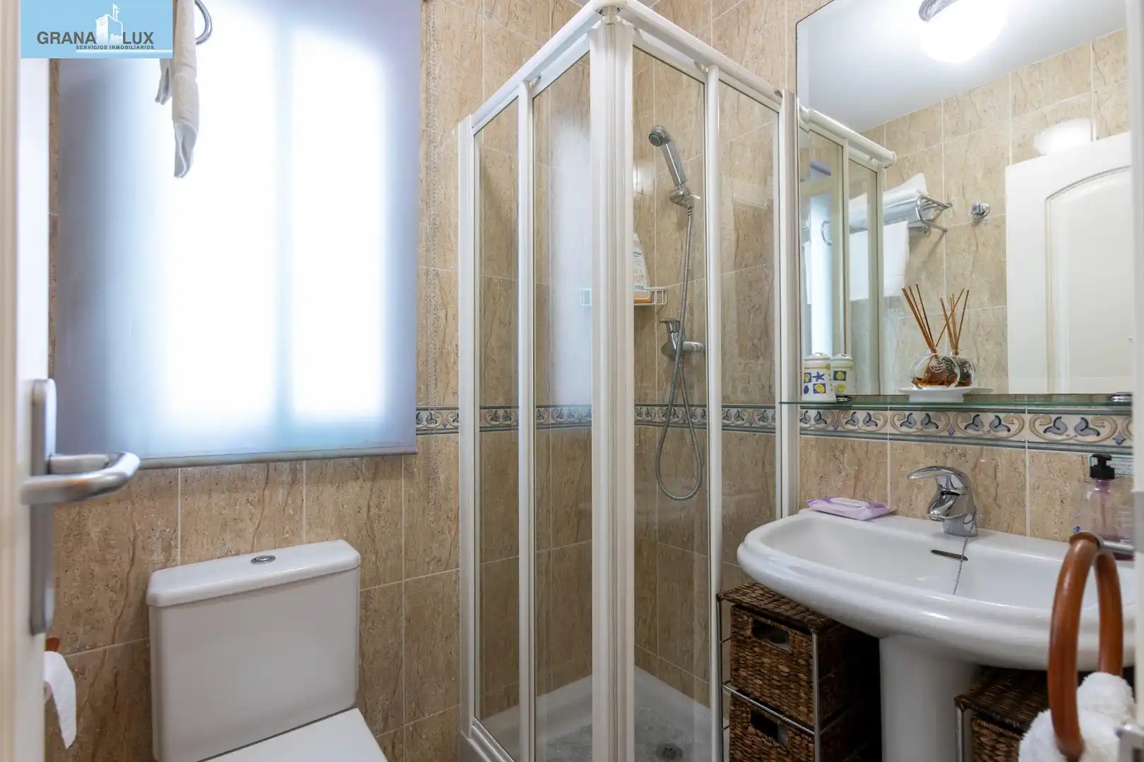 Bany de Àtic en venda en Motril amb Jardí privat, Terrassa i Piscina comunitària