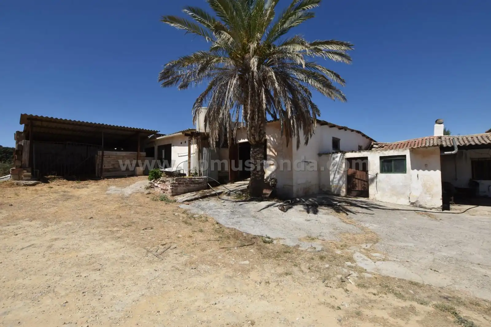 Vista exterior de Finca rústica en venda en Ronda amb Terrassa i Traster