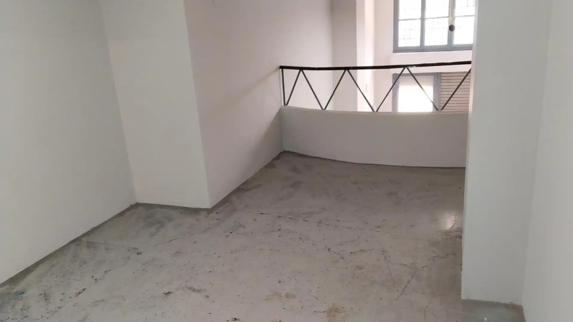 Geschaftsraum zur Miete in Ermua