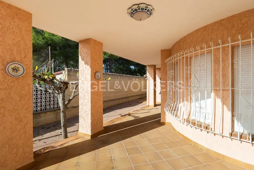 Vista exterior de Casa o xalet en venda en Ontinyent amb Calefacció, Jardí privat i Terrassa