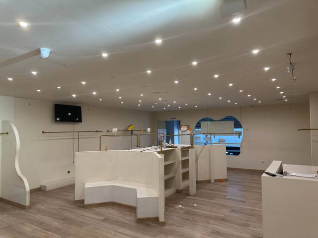 Local comercial en Alquiler en Calle de Dolores Barranco en Pradolongo