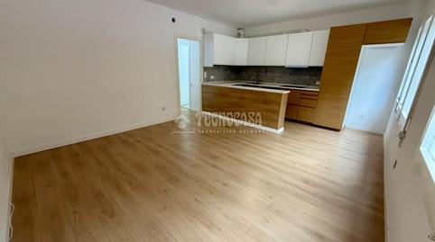 Photo 3 of Flat for sale in La Font d'en Fargues, Barcelona