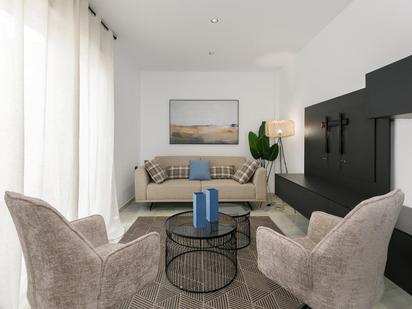 Living room of Attic for sale in  Granada Capital  with Air Conditioner, Heating and Parquet flooring