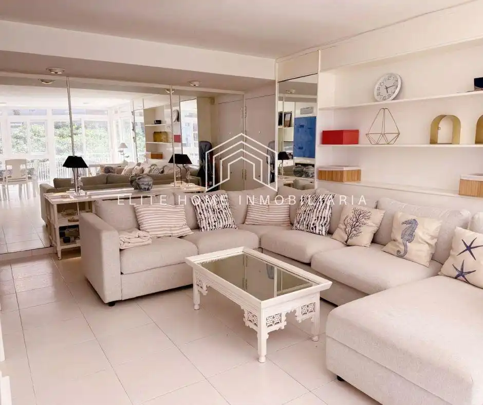 Sala d'estar de Apartament en venda en Benicasim / Benicàssim amb Jardí privat, Terrassa i Moblat