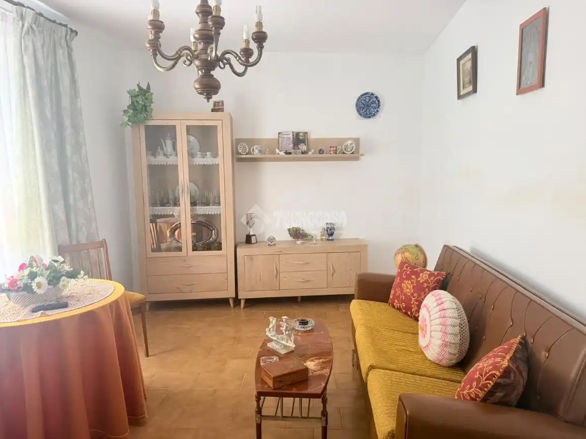 Sala d'estar de Casa adosada en venda en Villarrubia de Santiago